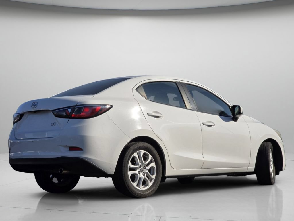 Used 2016 Scion iA FWD image 21