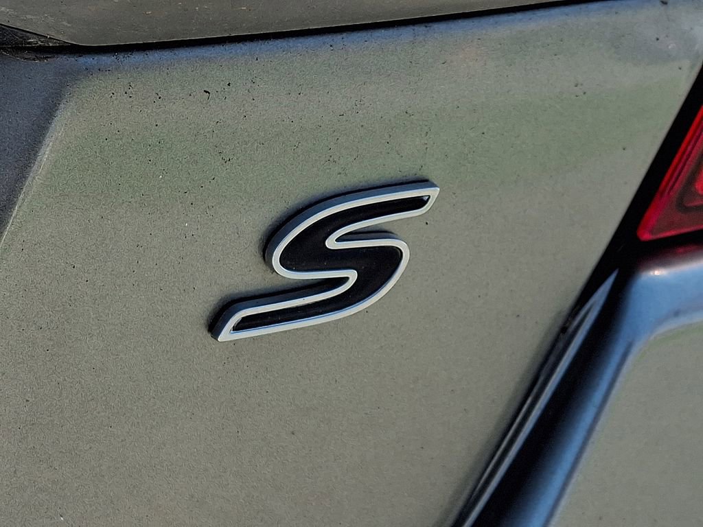 Used 2013 Chrysler 200 Touring w/ S Exterior Appearance Pkg image 23