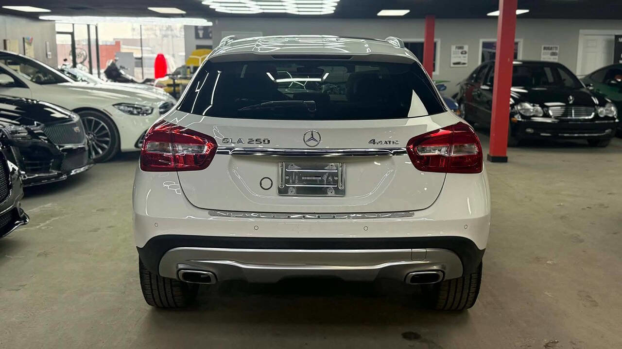 Used 2015 Mercedes-Benz GLA 250 4MATIC image 5