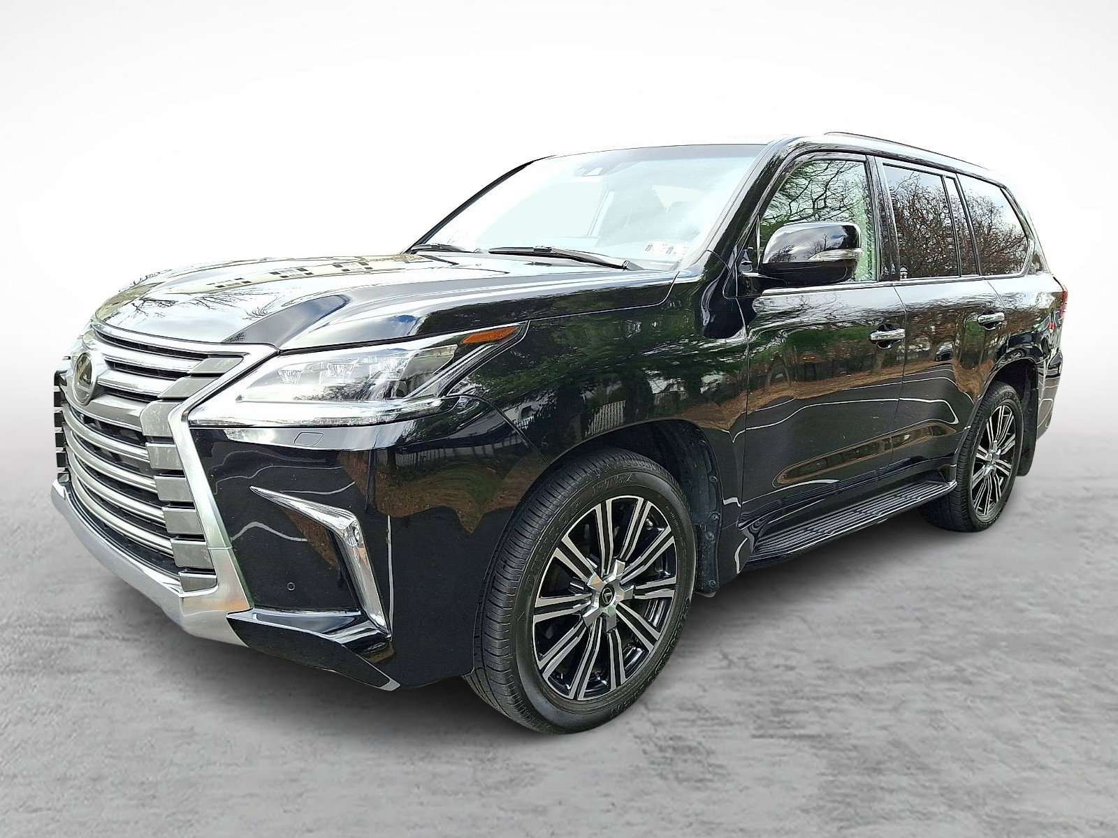 Certified 2020 Lexus LX 570 4WD w/ 3rd Row & Luxury Pkg image 3