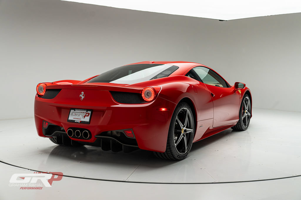Used 2013 Ferrari 458 Italia Coupe RWD image 3
