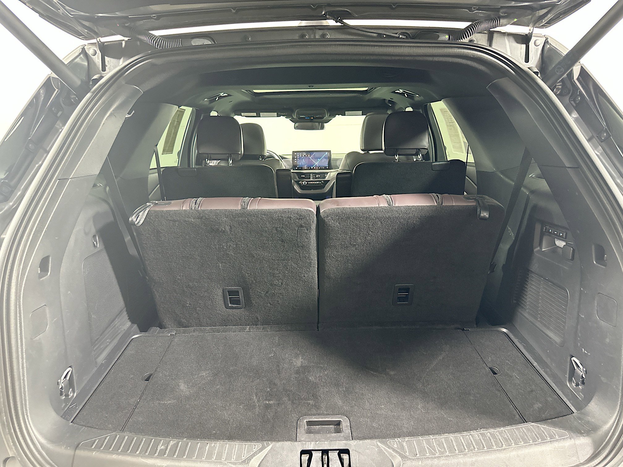 Used 2025 Ford Explorer Platinum w/ LUX Leather Package image 29