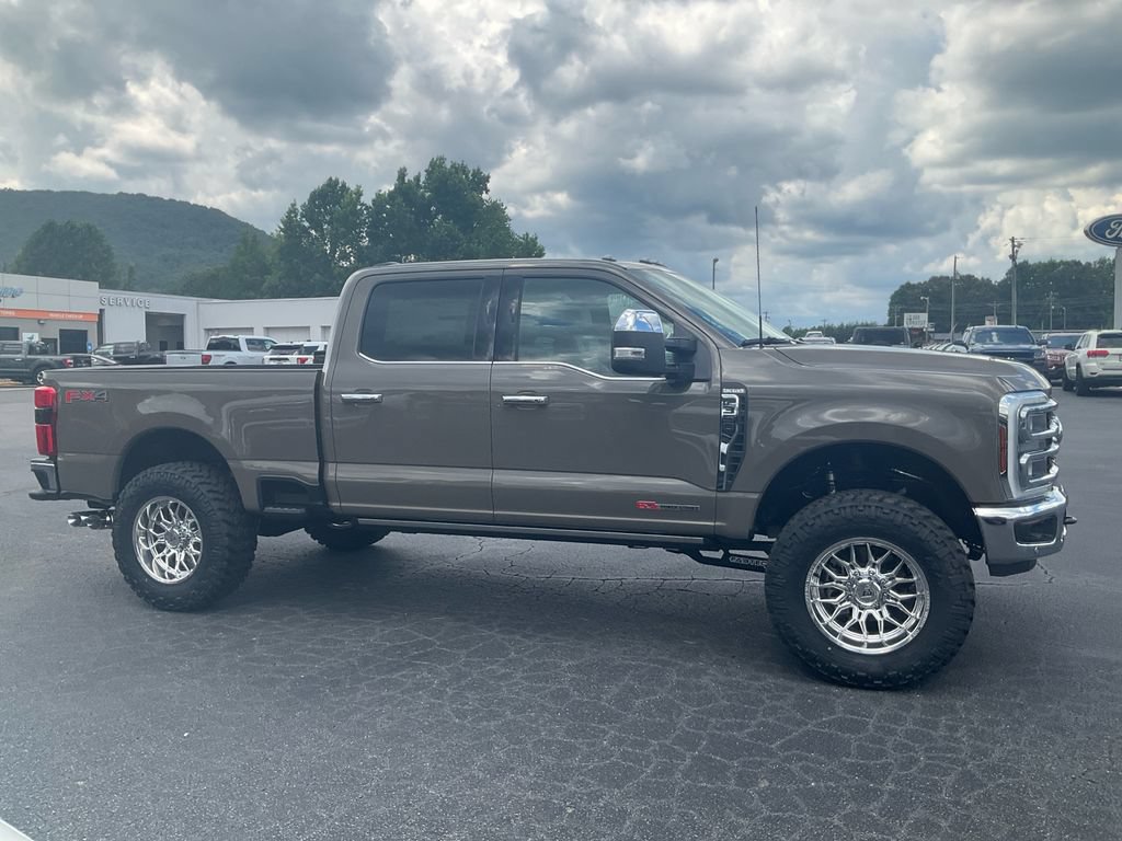 New 2026 Ford F350 King Ranch w/ Chrome Package AWD/4WD image 4