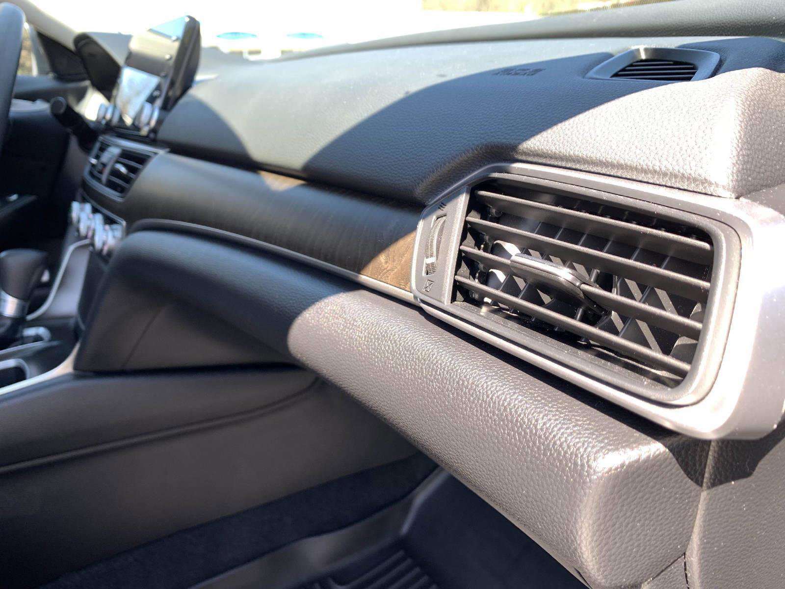 Used 2018 Honda Accord EX image 42