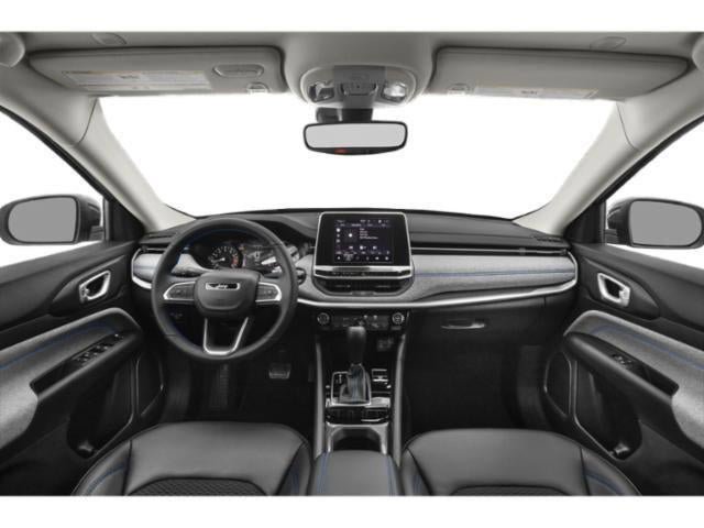 Used 2023 Jeep Compass Latitude w/ Convenience Group AWD/4WD image 8