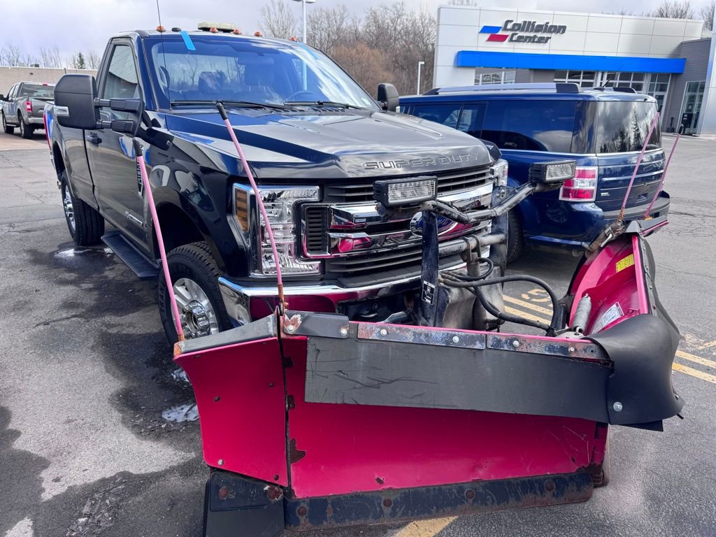 Used 2019 Ford F350 XLT w/ Snow Plow Prep Package AWD/4WD image 3