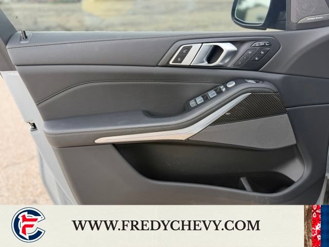 Used 2025 BMW X7 M60i AWD/4WD image 23