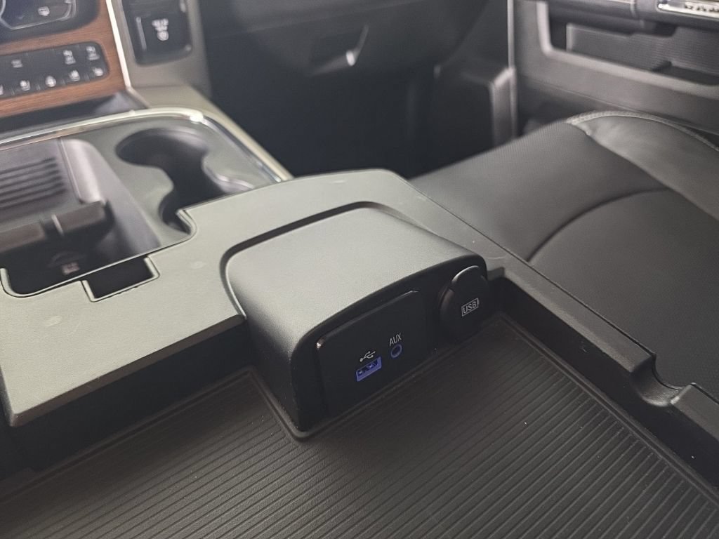 Used 2017 RAM 1500 Laramie w/ Convenience Group AWD/4WD image 24