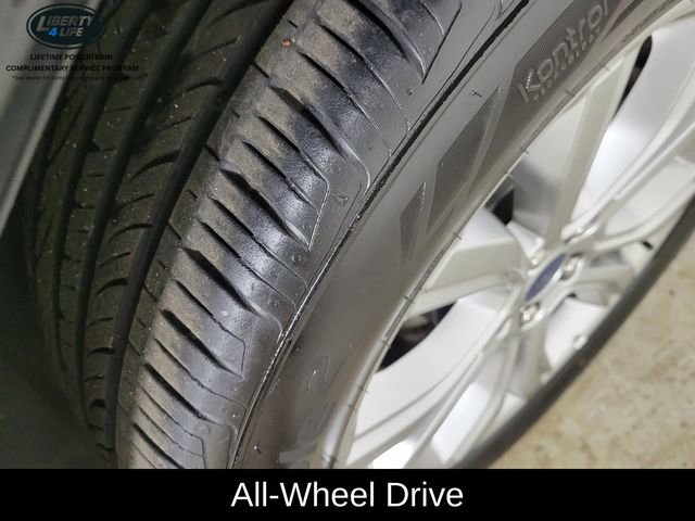 Used 2022 Ford Edge Titanium AWD/4WD image 11