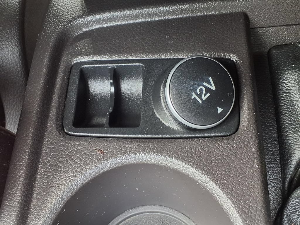 Used 2013 Ford Focus SE FWD image 25