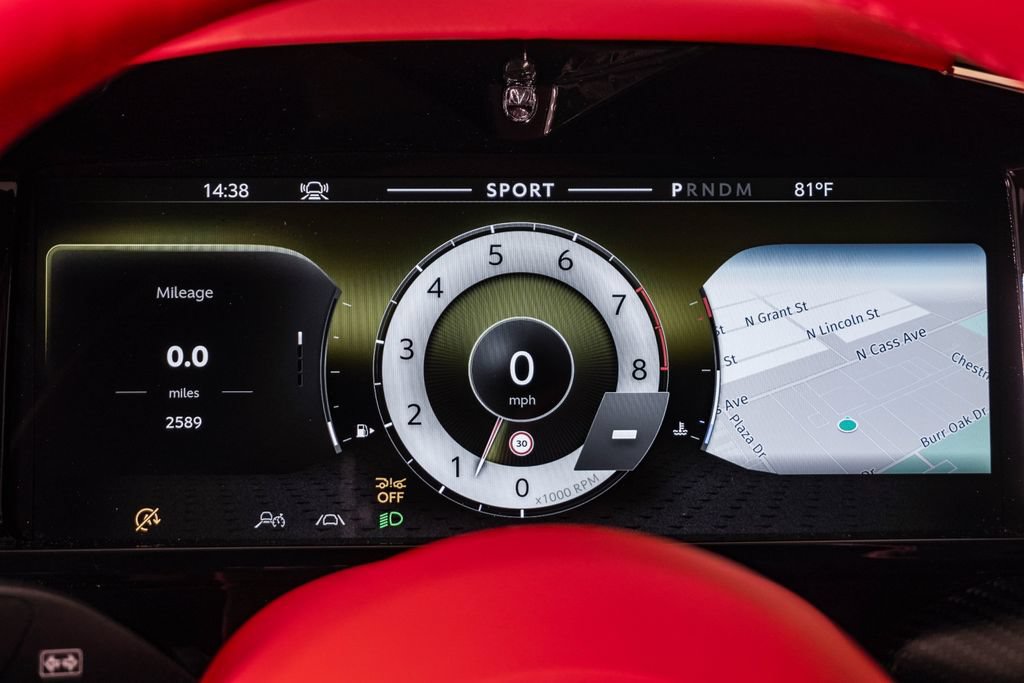 Used 2025 Aston Martin V8 Vantage Coupe RWD image 26