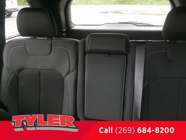 New 2026 Jeep Grand Cherokee Laredo X AWD/4WD image 41