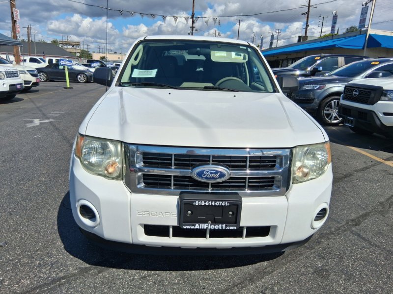 Used 2010 Ford Escape XLS FWD image 2