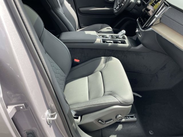New 2027 Volvo XC90 B6 Plus AWD/4WD image 19