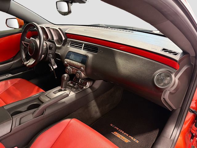Used 2010 Chevrolet Camaro SS w/ Interior Accent Trim Package RWD image 21