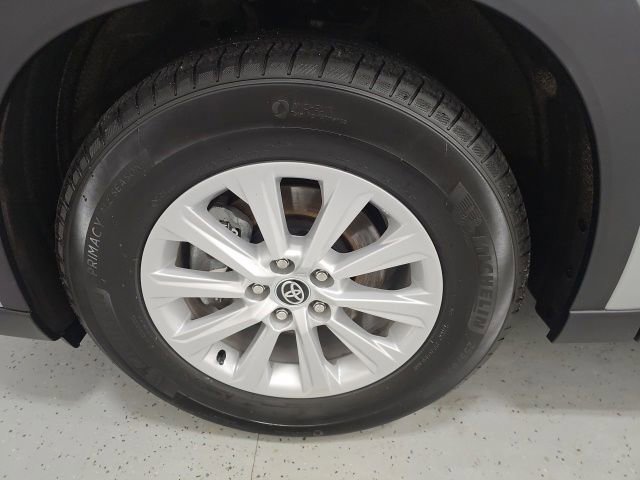 Certified 2024 Toyota Grand Highlander XLE image 10
