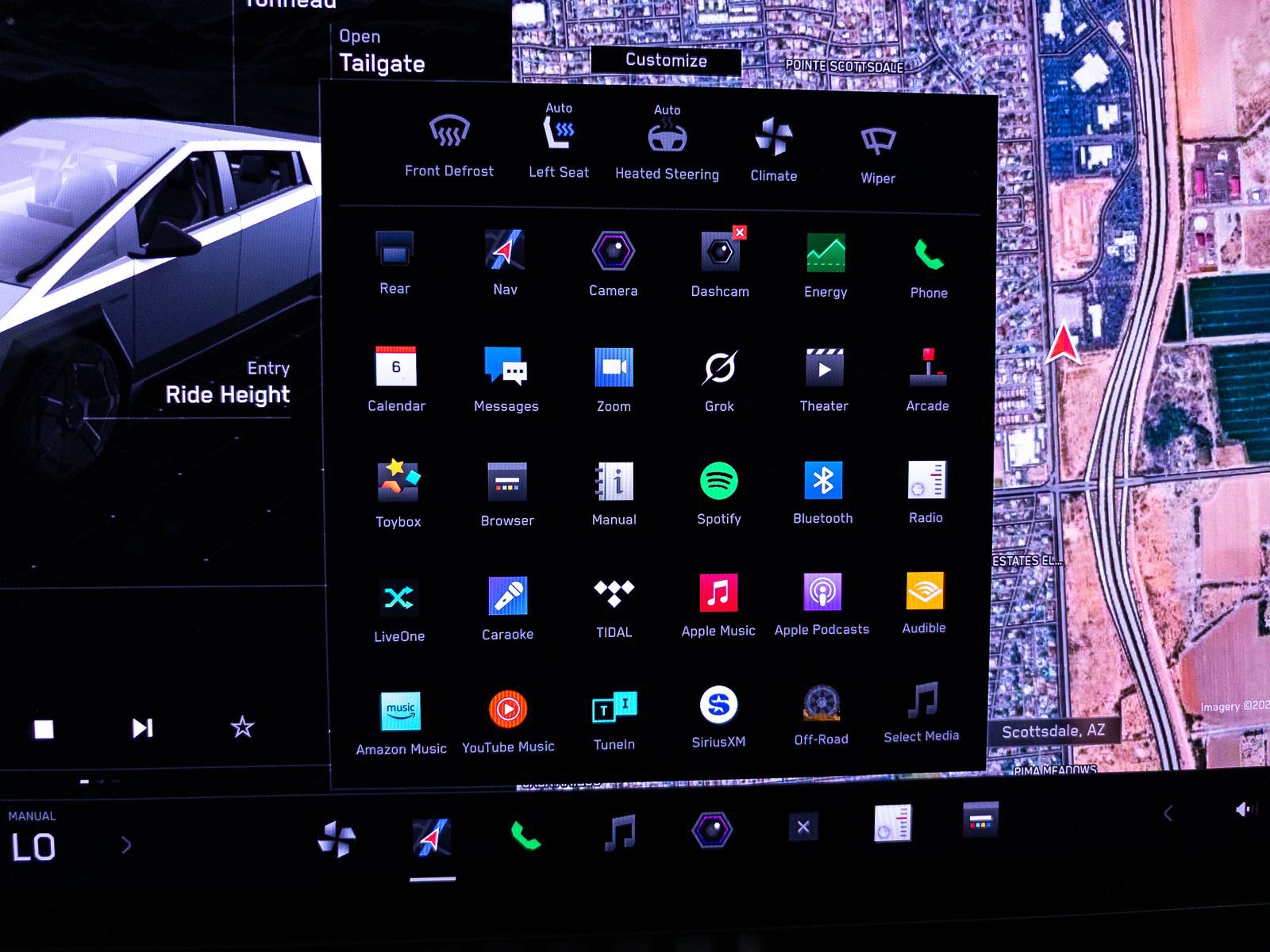 Used 2024 Tesla Cybertruck AWD Crew Cab image 24