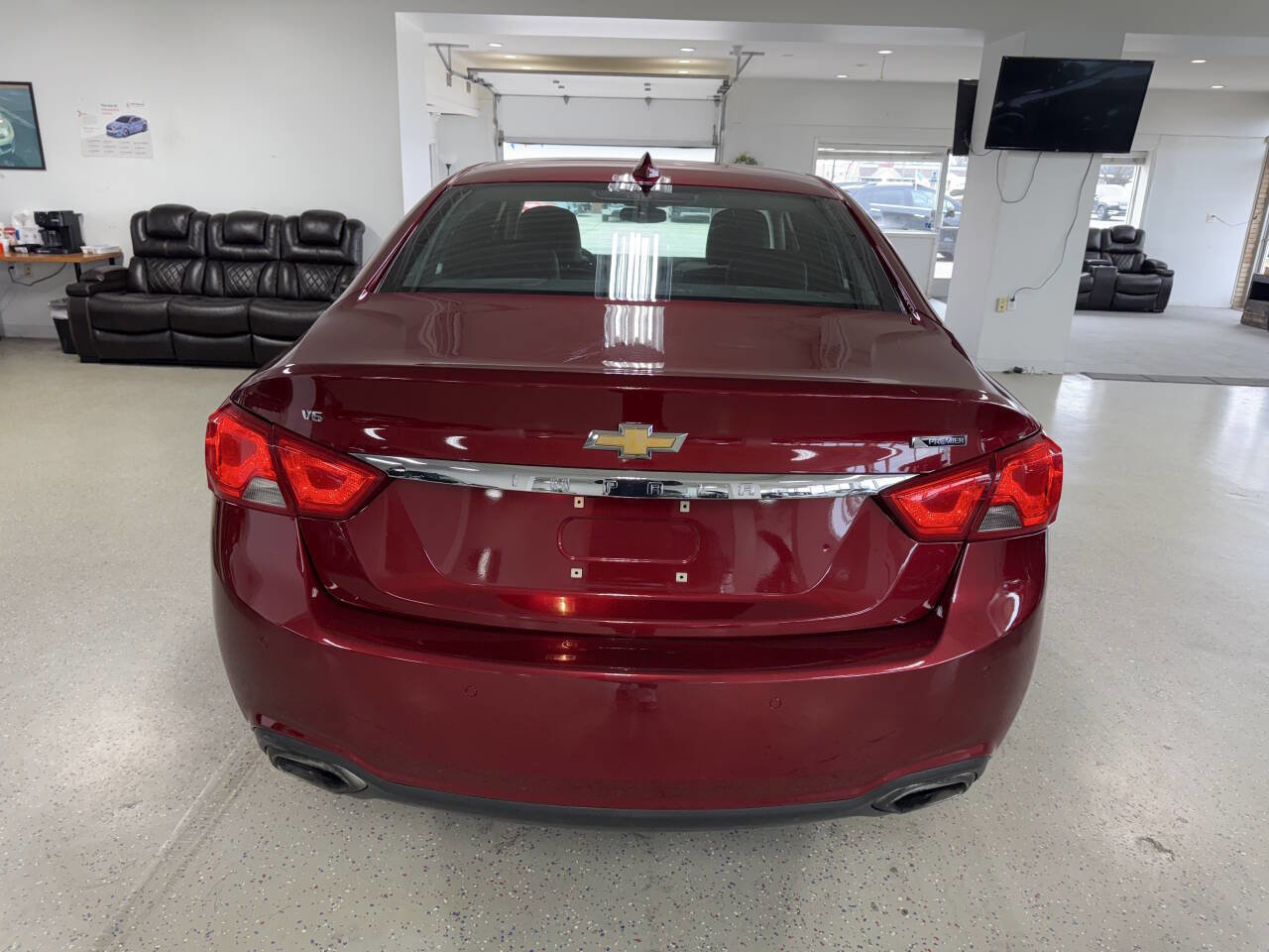 Used 2019 Chevrolet Impala Premier w/ Premier Convenience Package image 10
