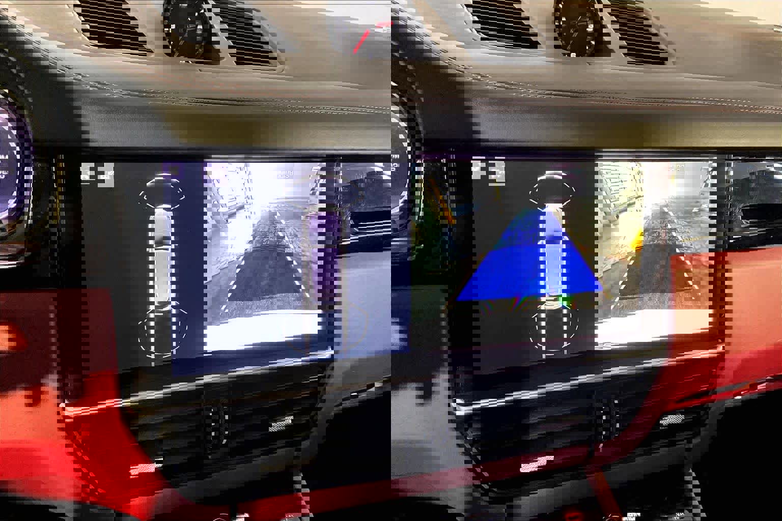 Used 2021 Porsche Cayenne AWD/4WD image 29