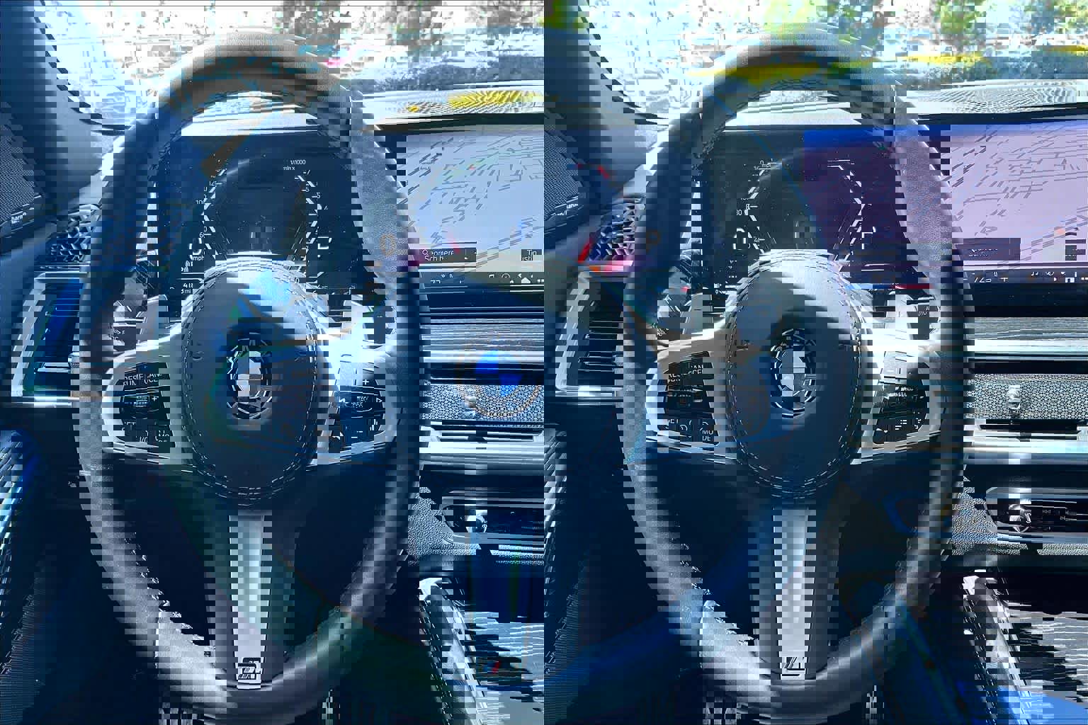 Used 2024 BMW X6 xDrive40i w/ Executive Package image 5