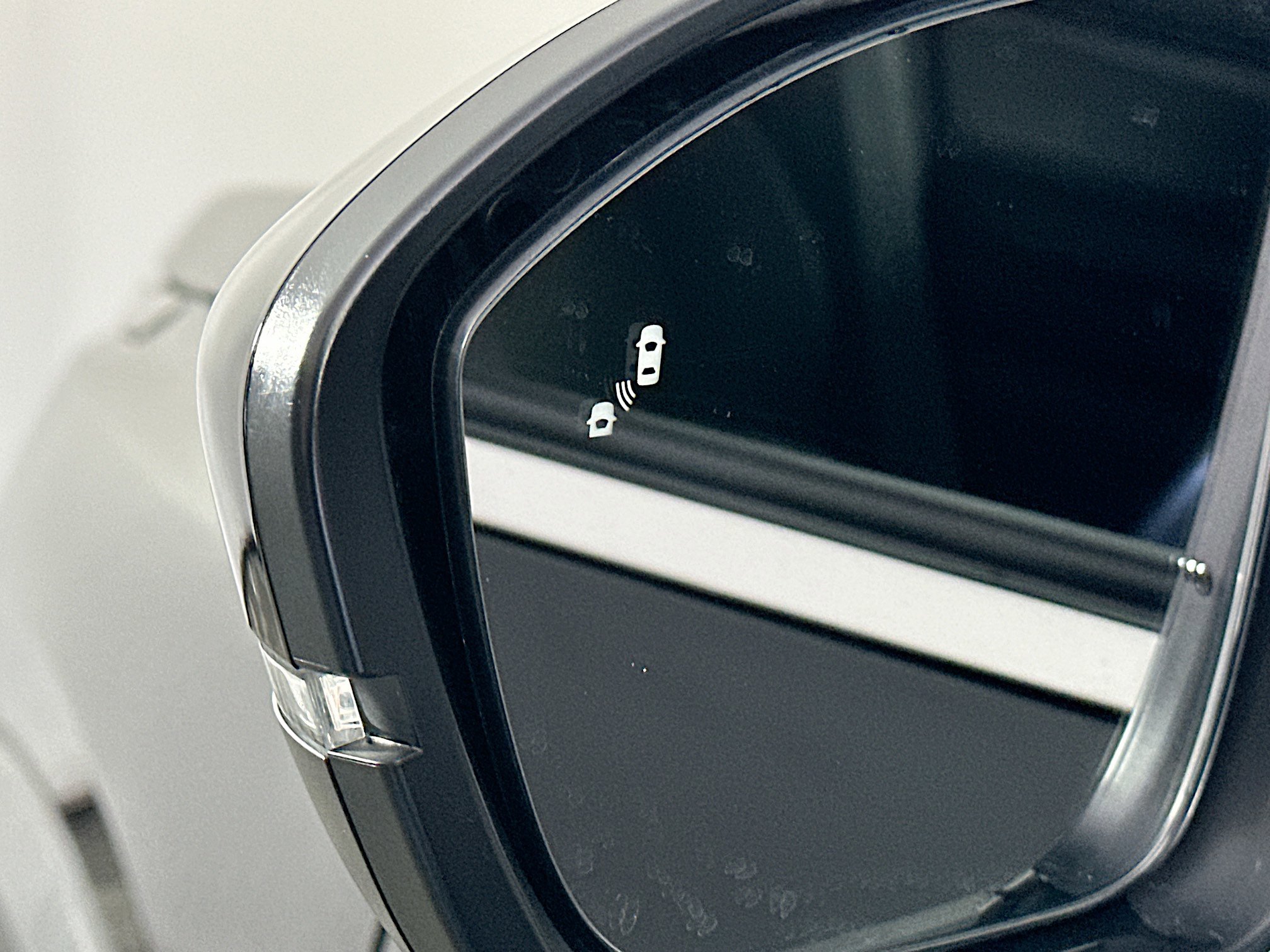 Used 2024 Nissan Pathfinder SV image 16