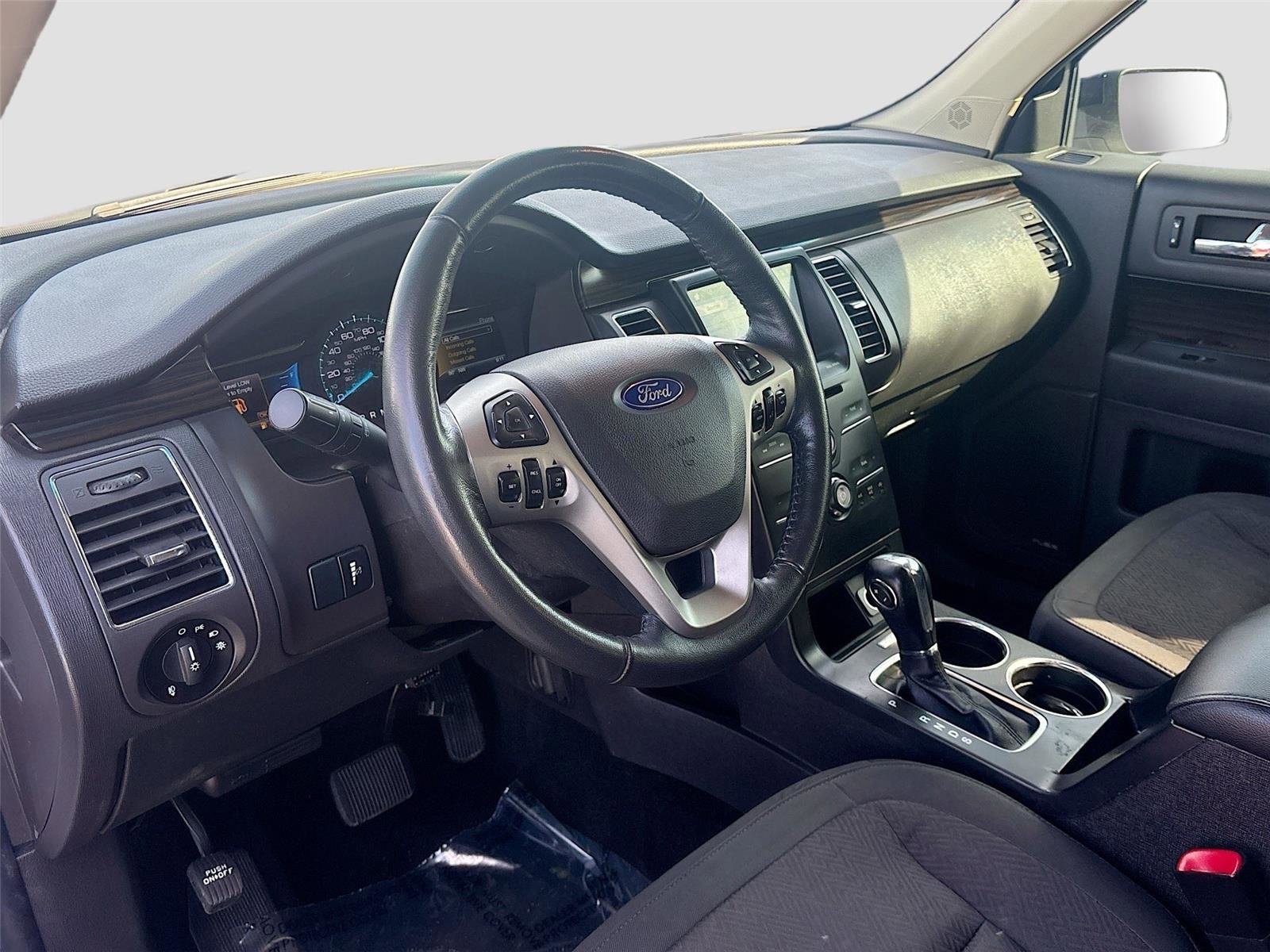 Used 2017 Ford Flex SEL FWD image 9