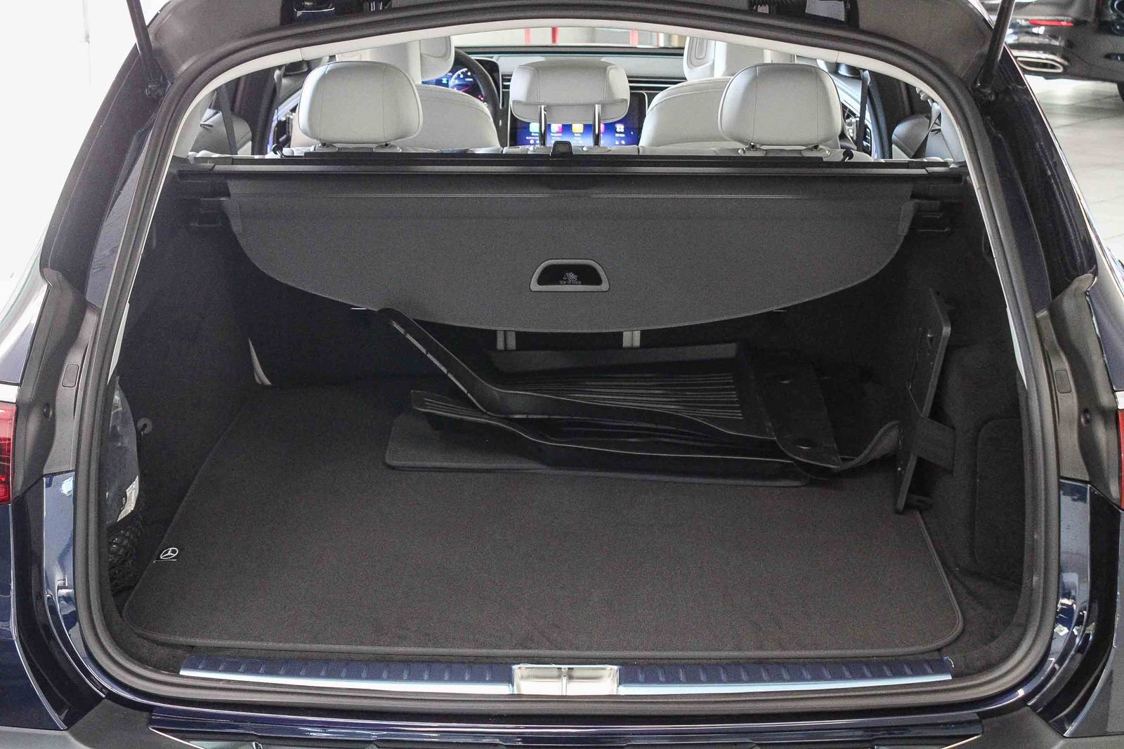 New 2026 Mercedes-Benz E 450 4MATIC All-Terrain Wagon image 24