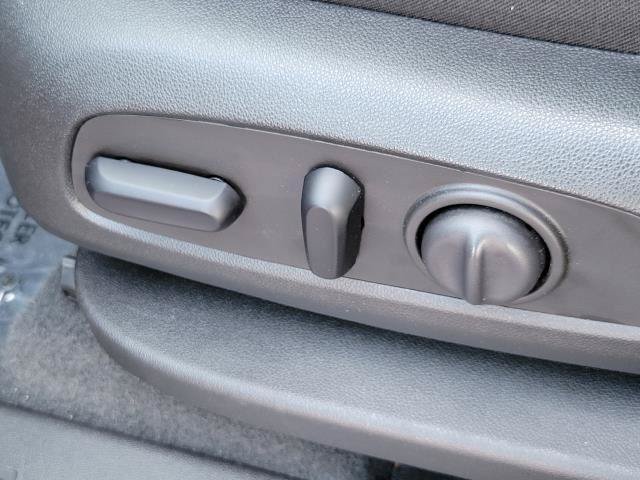 Used 2023 Chevrolet Equinox LT AWD/4WD image 14
