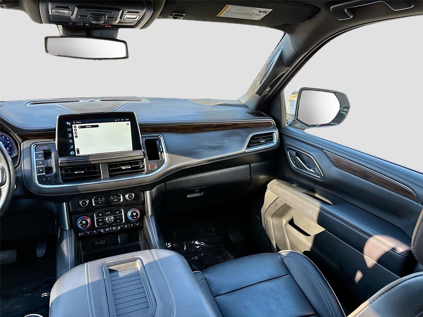 Used 2023 Chevrolet Suburban Premier image 26