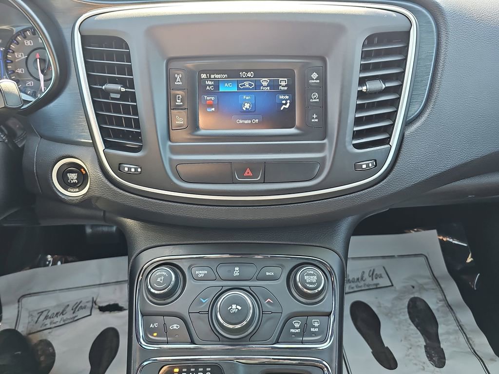 Used 2015 Chrysler 200 S image 26