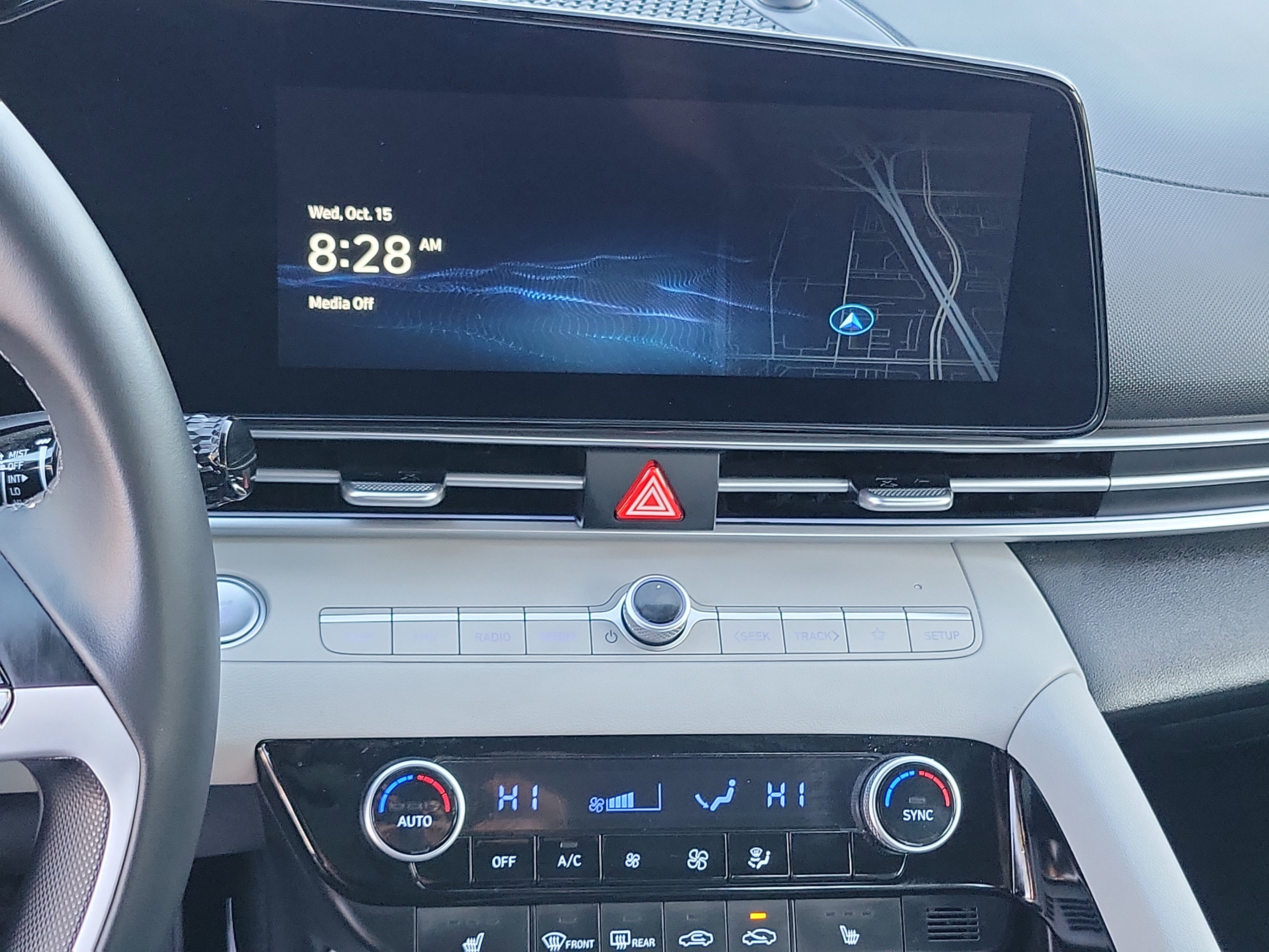 Certified 2025 Hyundai Elantra Limited image 11