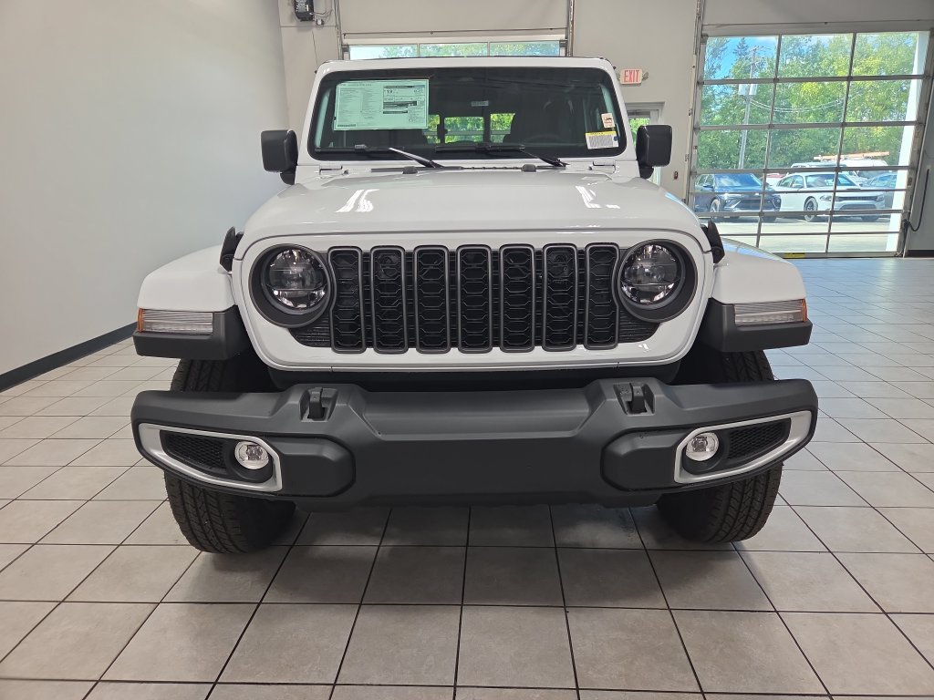New 2027 Jeep Gladiator Sport AWD/4WD image 2
