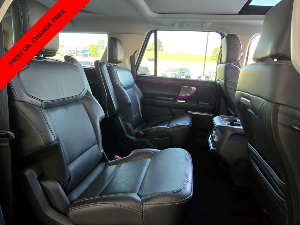 Used 2025 Ford Expedition Max Platinum image 23