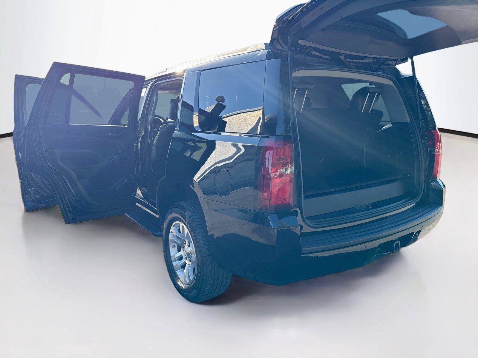 Used 2020 Chevrolet Tahoe LS AWD/4WD image 40