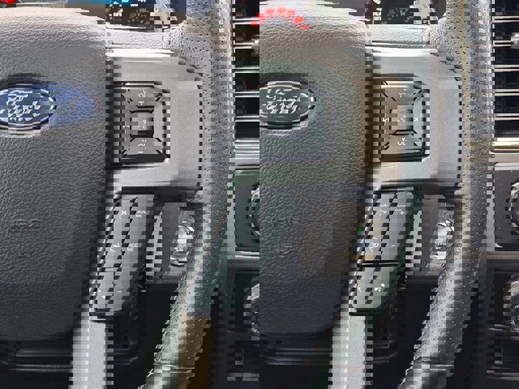 Used 2020 Ford F150 Raptor w/ Equipment Group 802A Luxury image 21