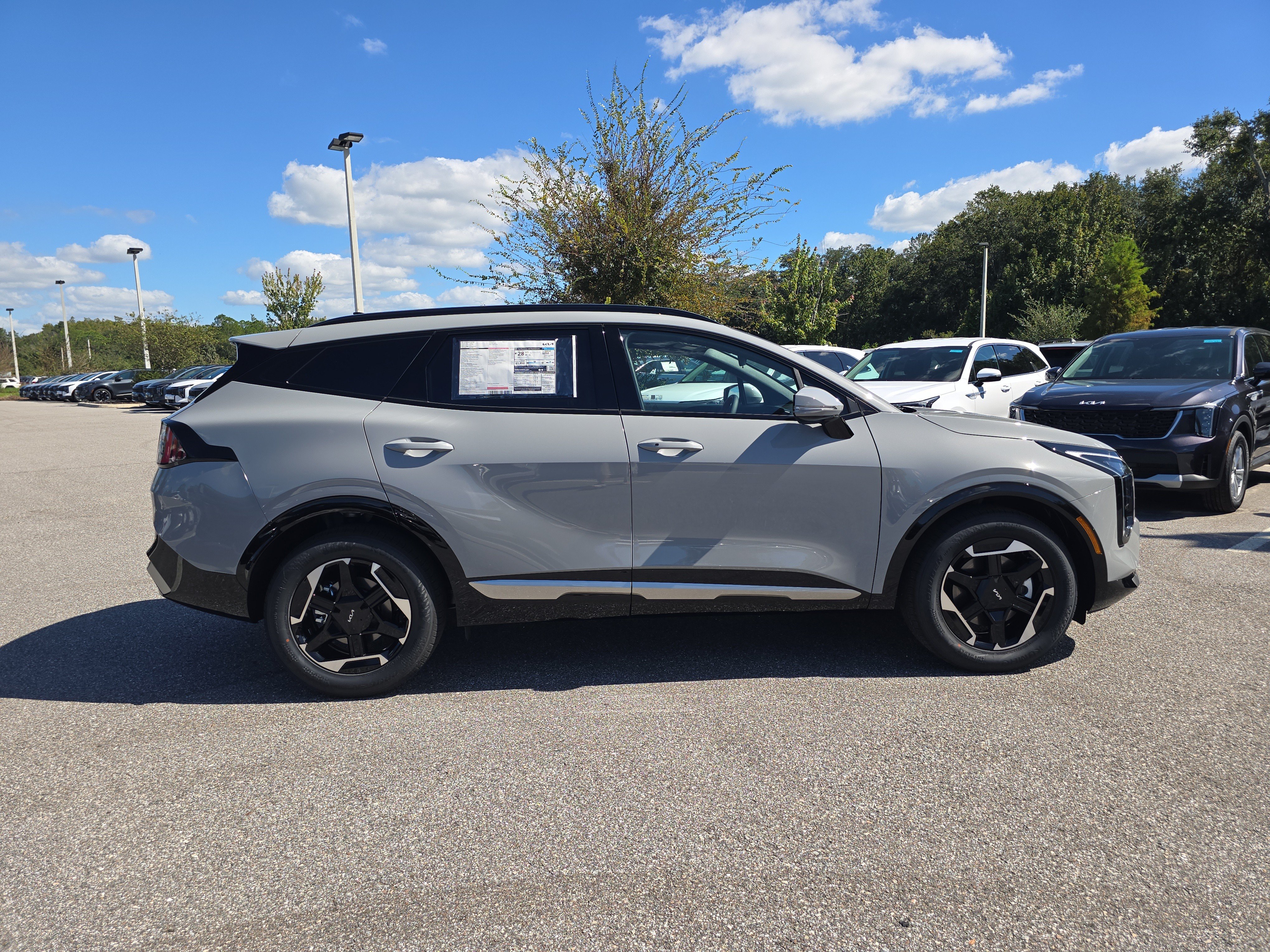 New 2027 Kia Sportage SX FWD image 9