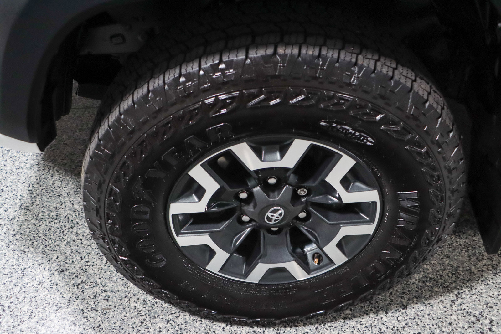 Used 2023 Toyota Tacoma TRD Off-Road AWD/4WD image 11