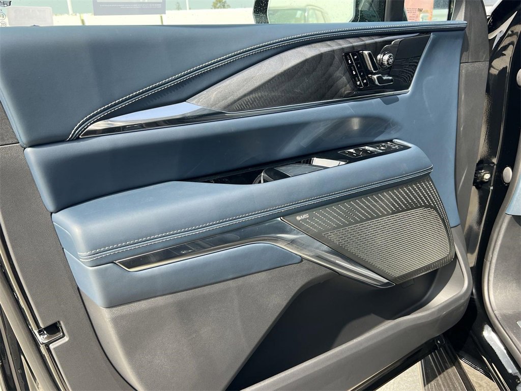New 2026 Cadillac Escalade IQL Sport 2 image 10