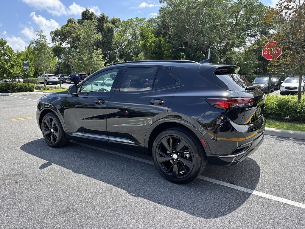 Used 2021 Buick Envision Essence w/ Technology Package I FWD image 12