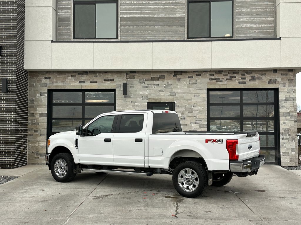 Used 2017 Ford F250 XLT w/ XLT Value Package image 5