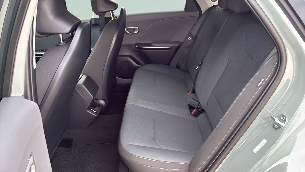 New 2026 Kia K4 FWD image 15