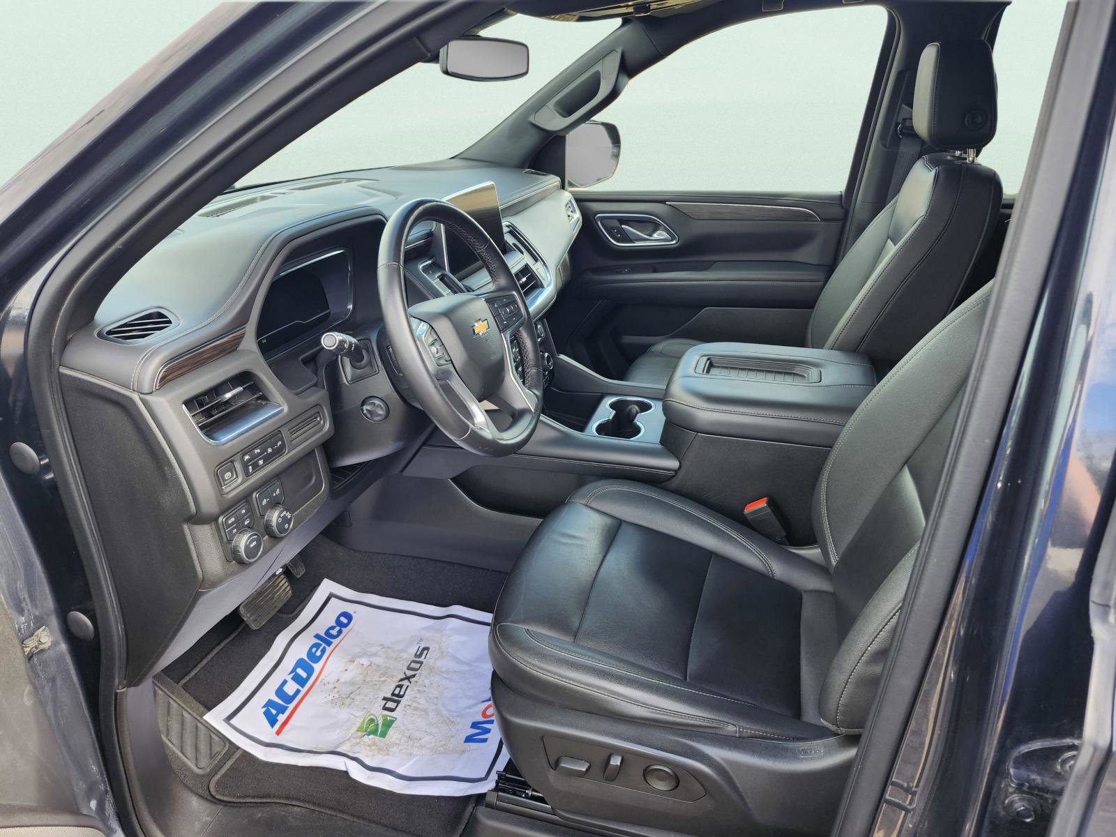 Used 2022 Chevrolet Tahoe LT w/ Luxury Package image 9