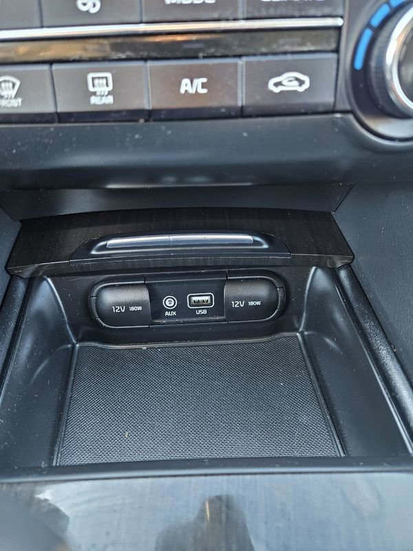 Used 2019 Kia Optima EX image 21