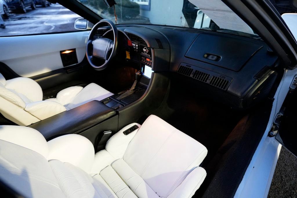 Used 1992 Chevrolet Corvette Convertible image 31