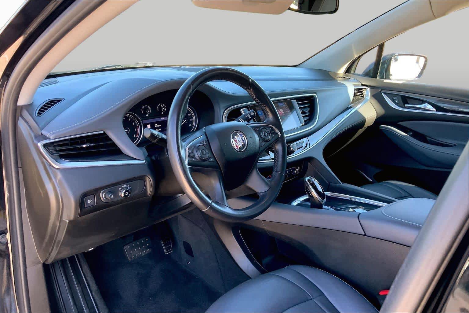 Used 2020 Buick Enclave Essence w/ Sound and Sites Package FWD image 17