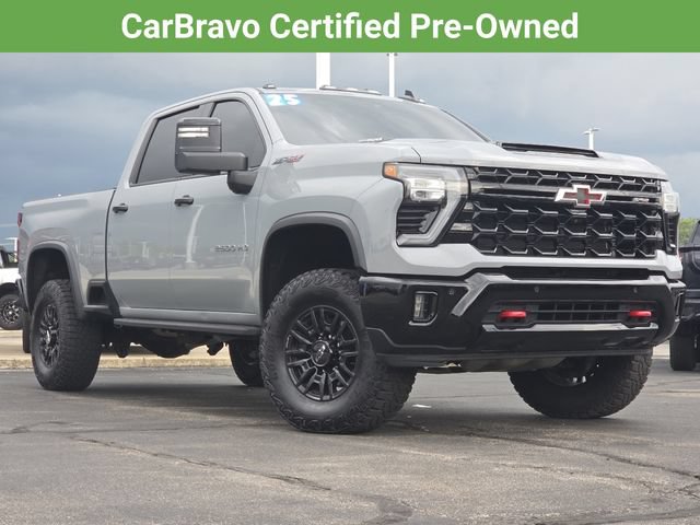 Used 2025 Chevrolet Silverado 2500 ZR2 w/ Technology Package AWD/4WD image 2