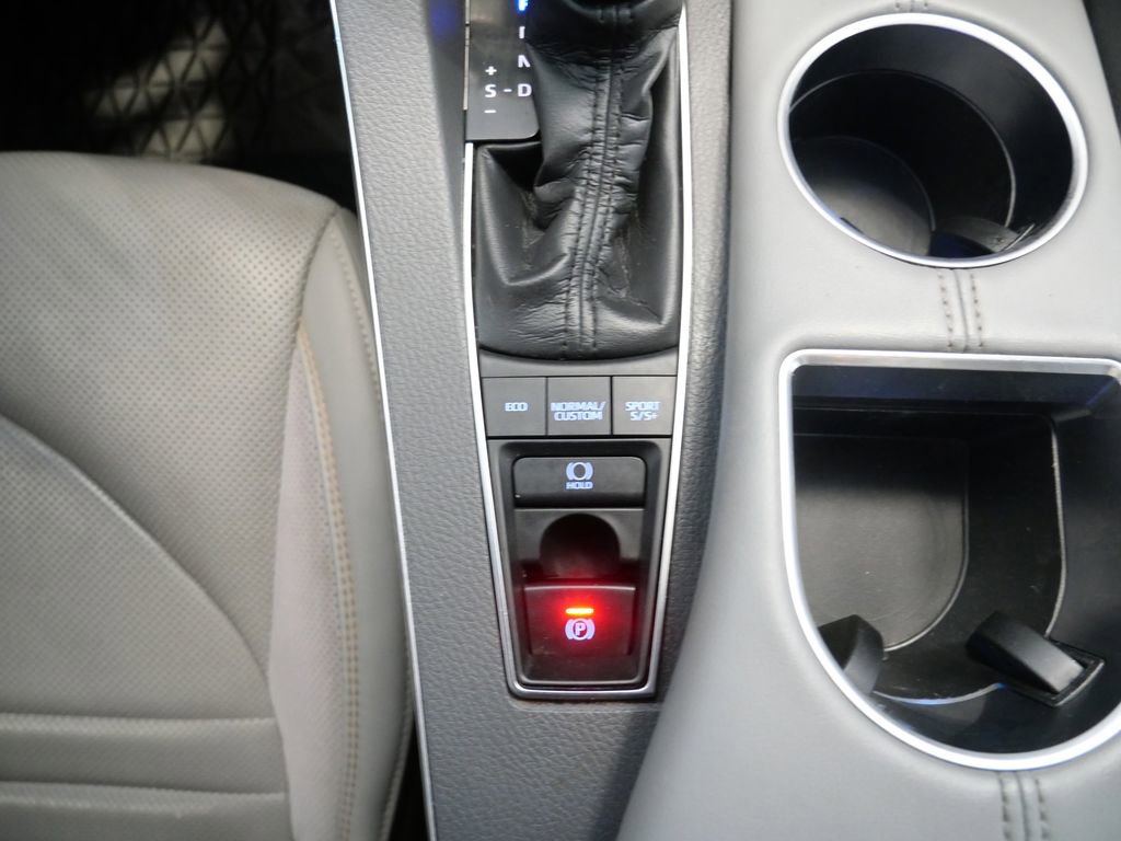 Used 2019 Toyota Avalon Touring w/ Advanced Safety Package image 34