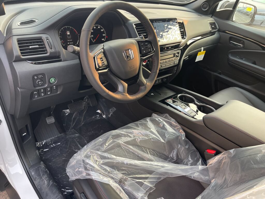 New 2026 Honda Ridgeline Black Edition image 6