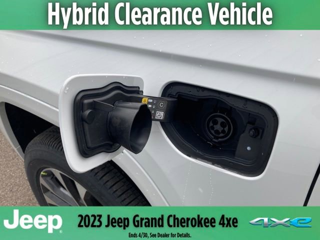 New 2023 Jeep Grand Cherokee Overland image 30