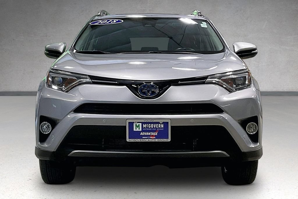 Used 2018 Toyota RAV4 Limited AWD/4WD image 2
